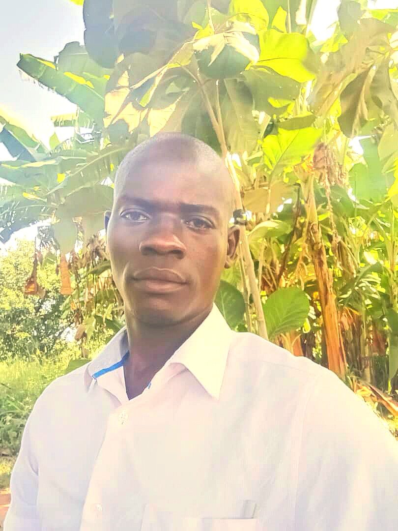 Douglas Oketayot during a community peacebuilding engagement